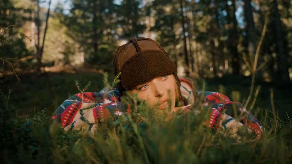 lia a lansat videoclipul piesei "Du-mă la munte"