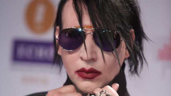 MARILYN MANSON face istorie la Rockstadt 2026! Antichristul rockului revine in Romania dupa 18 ani si promite un show exploziv