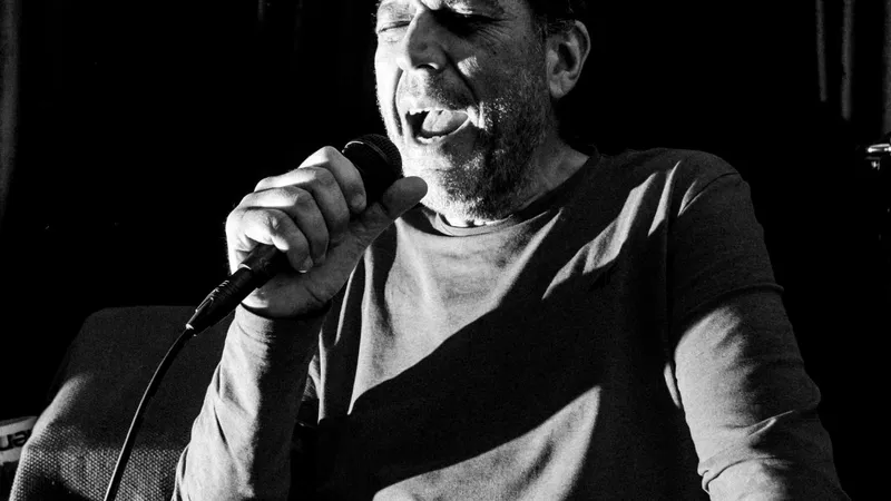 A murit Artan, fondatorul trupei Timpuri Noi și solist al formatiei Partizan