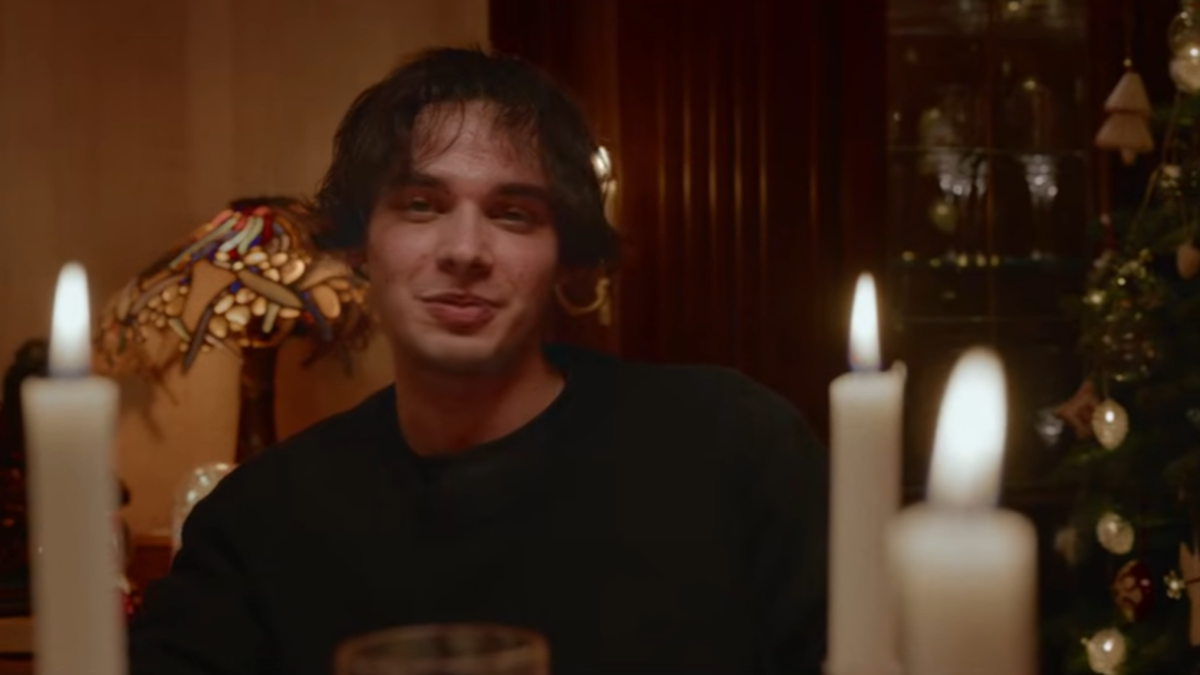 rareș - Un altfel de Crăciun (Vin acasă de Crăciun)