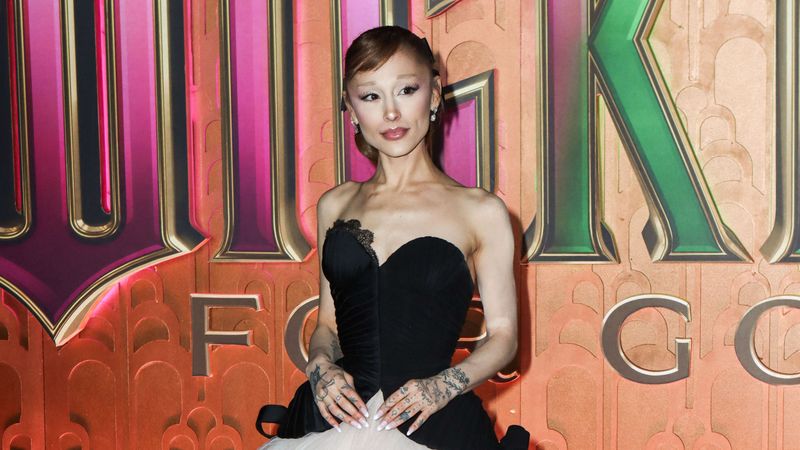 De ce boala ar suferi Ariana Grande, conform specialistilor? Imagini cu artista care au facut inconjurul internetului