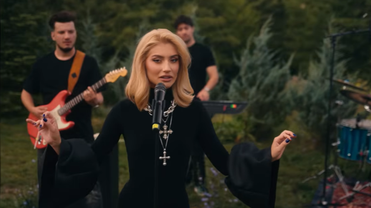 Amdia a lansat piesa Dansăm