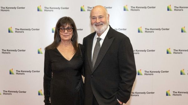 Detalii HALUCINANTE ies la iveală după moartea lui Rob Reiner și a soției sale! Fiul regizorului, Nick, a fost arestat. El a fost văzut cert&acirc;ndu-se cu tatăl său cu o zi &icirc;nainte să fie descoperită crima odioasă