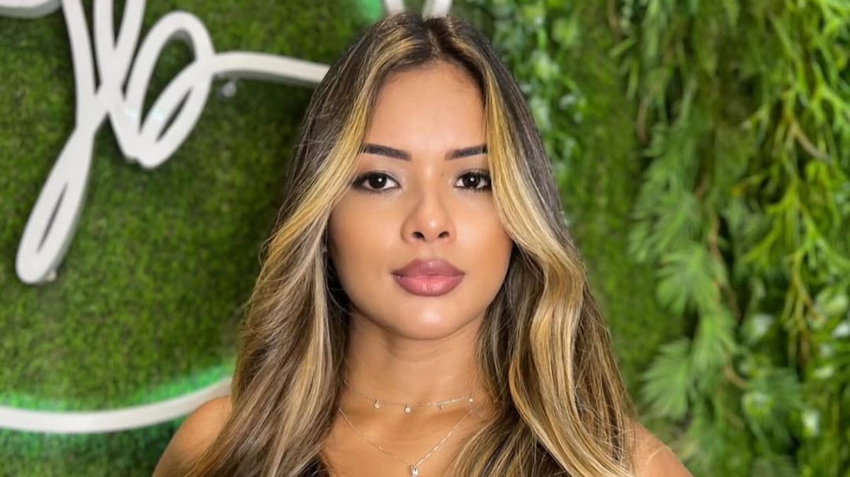 O influenceriță &icirc;n v&acirc;rstă de 25 de ani a murit după ce a fost aruncată de soțul ei de la balconul etajului 10.