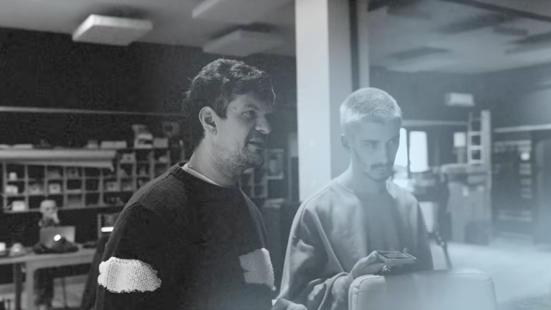 Tudor Chirilă și Cojo și-au unit forțele și aduc noua piesă care promite să devină HITUL acestui sezon. ASCULTĂ ACUM "Generații"&nbsp;