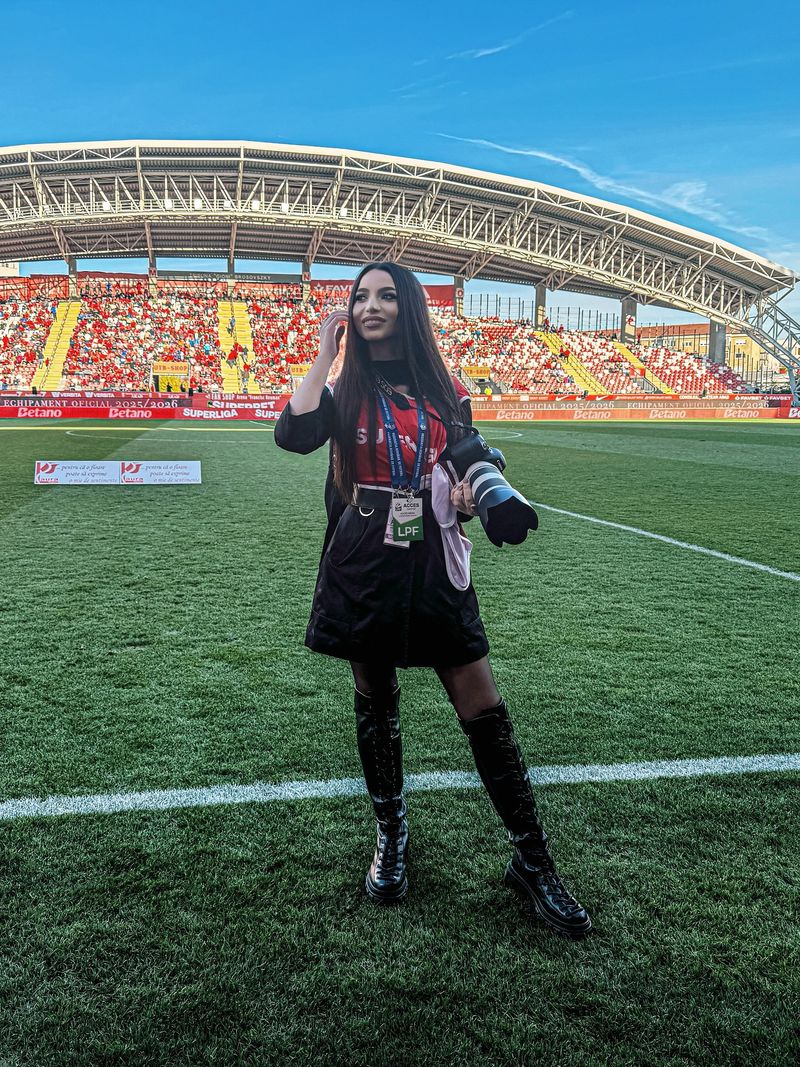 Fotografa și jurnalista Mălina Guler a murit la 27 de ani