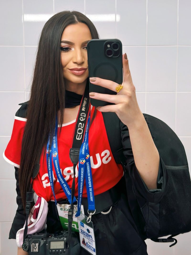 Mălina Guler a murit după ce a căzut de la etajul 7 