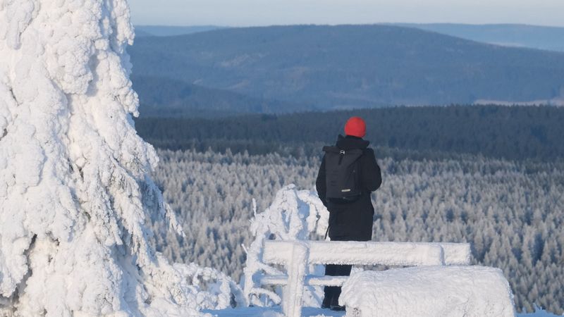 Meteorologii au actualizat vremea! La munte se depun p&acirc;nă la 50 de centimetri de zăpadă