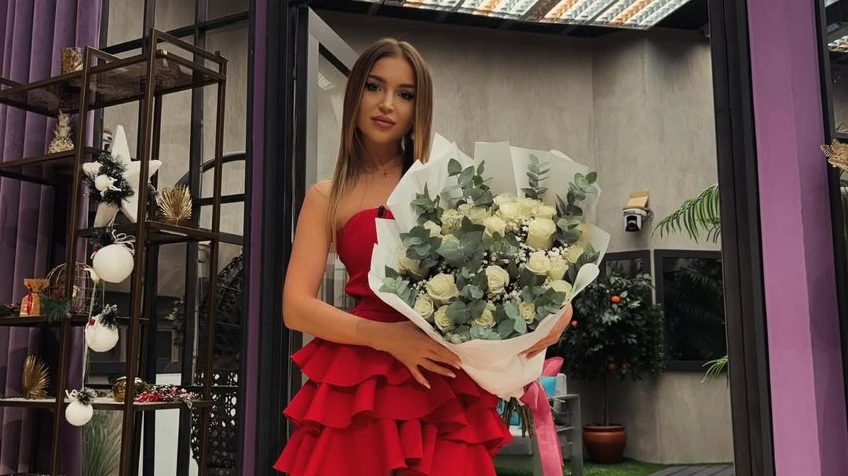 Ce mesaj a primit Veronica de la un urmăritor? 