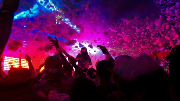 Ce faci &icirc;n weekendul 10-11 ianuarie 2026? Topul celor mai tari evenimente care vor avea loc &icirc;n București: concerte, t&acirc;rguri, spectacole și multe altele