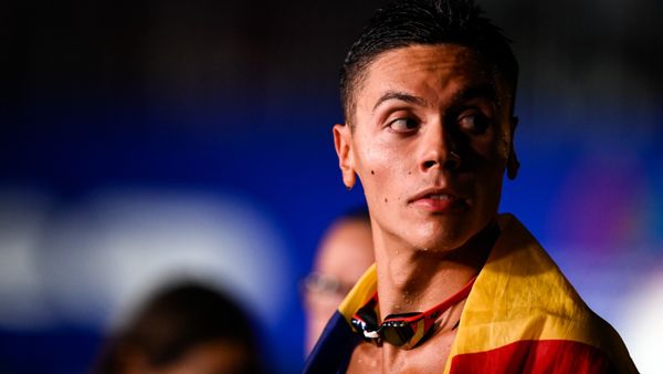 C&acirc;nd munca &icirc;nt&acirc;lneşte talentul, se scrie ISTORIE. Rom&acirc;nia are din nou motive de m&acirc;ndrie! David Popovici a fost ales cel mai bun &icirc;notător din Europa &icirc;n 2025, o PERFORMANȚĂ EXTRAORDINARĂ care duce numele ţării noastre &icirc;n v&acirc;rful sportului european