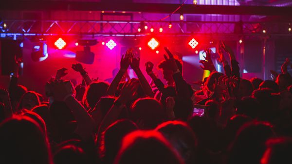 Ce faci &icirc;n weekendul 24-25 ianuarie 2026. Topul celor mai tari evenimente care vor avea loc &icirc;n București. Concertele, spectacolele și petrecerile de Mica Unire pe care nu trebuie să le ratezi