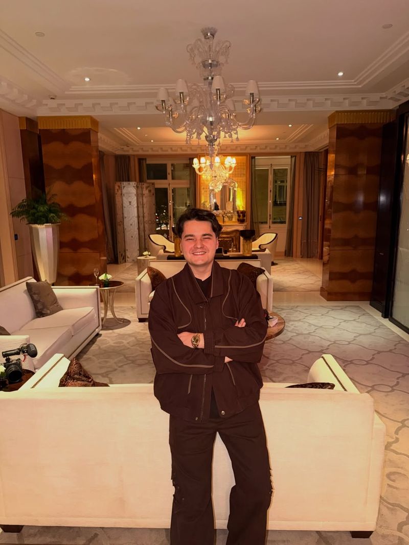 Selly a organizat o petrecere Beach, Please! la Paris 