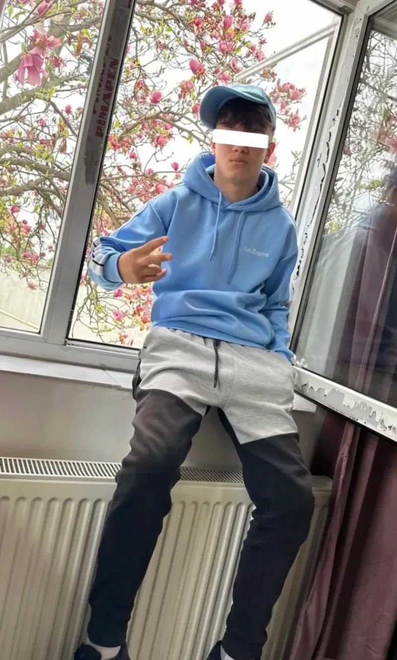 baiat de 15 ani ingropat de prieteni in gradina