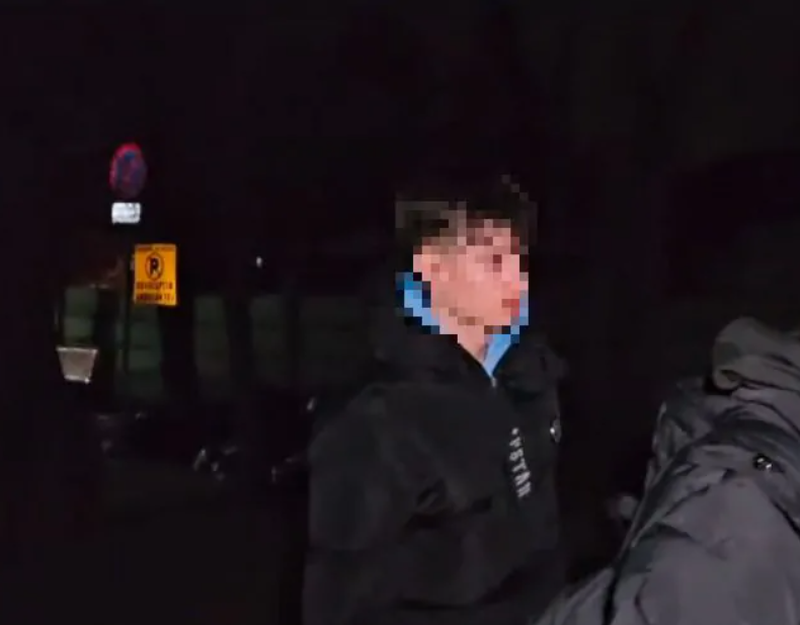 baiat de 15 ani ingropat de prieteni in gradina