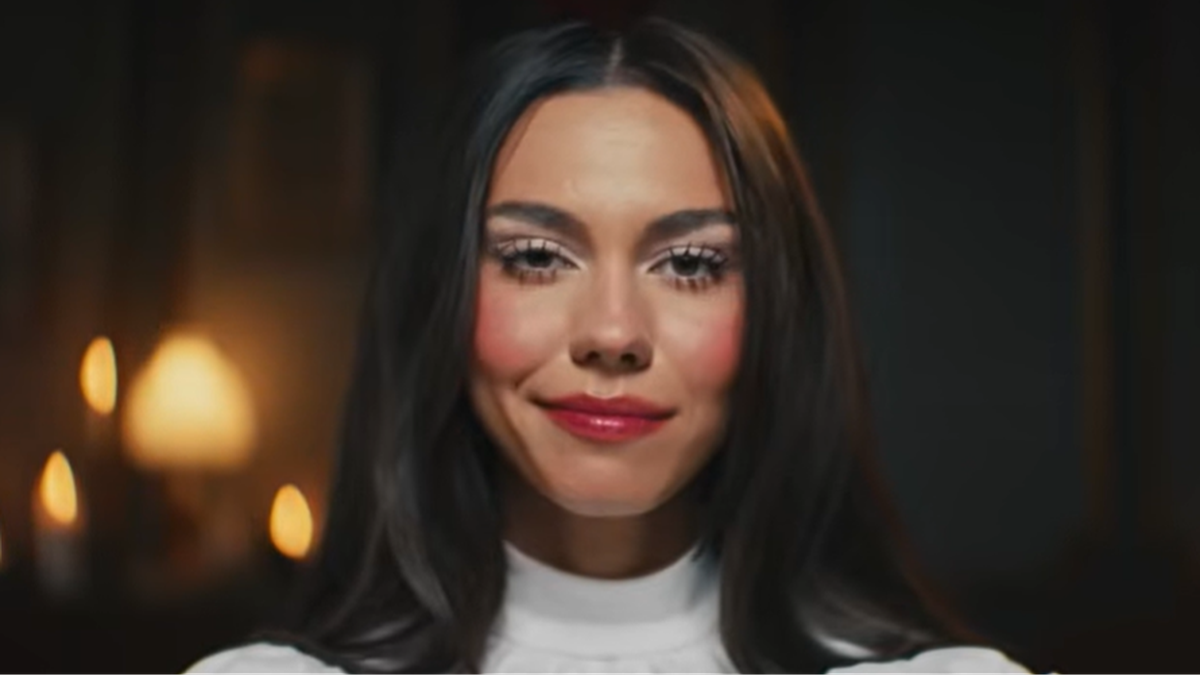 MIRA a lansat videoclipul piesei "Dorul Tău"