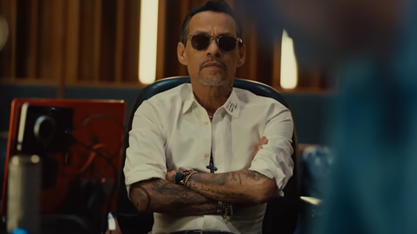 Marc Anthony revine &icirc;n atenția fanilor cu piesa "Como en el Idilio", lansată &icirc;n colaborare cu NATHY PELUSO