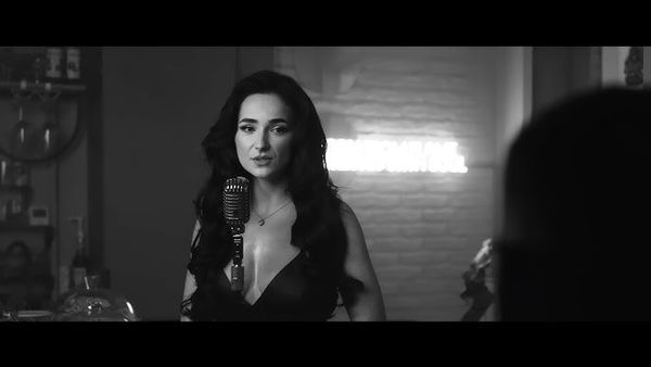 VIDEOCLIP: ENELI - A Girl Like M