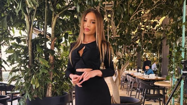 Răsturnare de situație! CE A FĂCUT Veronica la doar c&acirc;teva zile după ce Ahmed a șters toate pozele cu ea. Internauților nu le-a venit să creadă. Decizia luată de c&acirc;știgătoarea &rdquo;Casa Iubirii&rdquo;, sezonul 4: &rdquo;Am niște noutăți pentru voi...&rdquo;