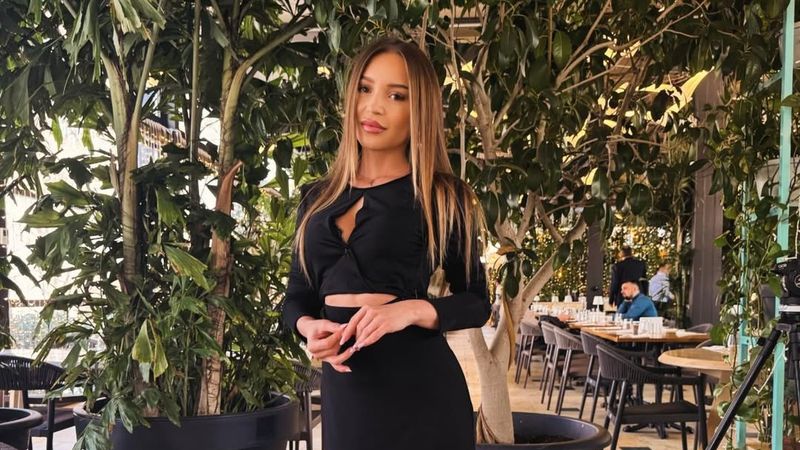 Răsturnare de situație! CE A FĂCUT Veronica la doar c&acirc;teva zile după ce Ahmed a șters toate pozele cu ea. Internauților nu le-a venit să creadă. Decizia luată de c&acirc;știgătoarea &rdquo;Casa Iubirii&rdquo;, sezonul 4: &rdquo;Am niște noutăți pentru voi...&rdquo;