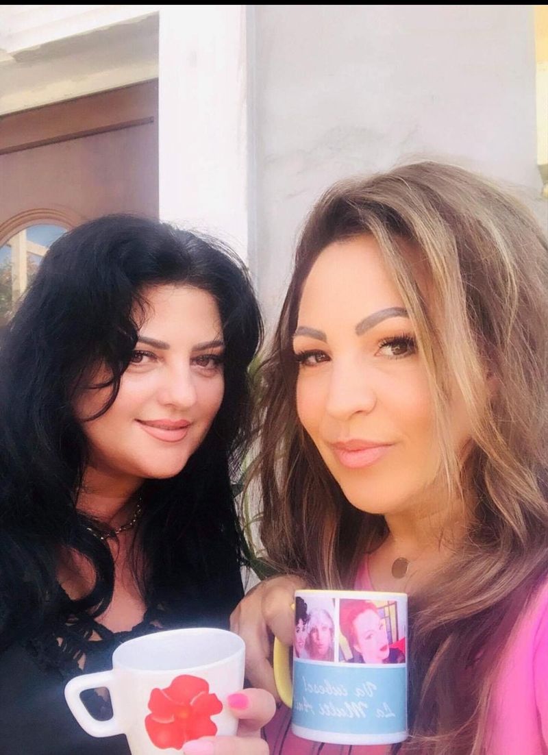 Jeni Nicolau și Mihaela Cojocaru 