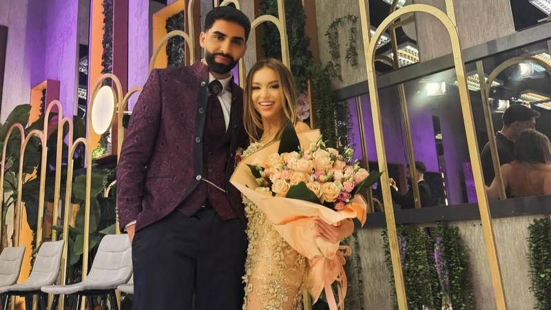 UN DETALIU OBSERVAT ABIA ACUM ar putea explica despărțirea foștilor concurenți din Casa Iubirii. Totul s-ar fi petrecut chiar &icirc;n cea mai importantă și crucială perioadă din viața lui Ahmed. Susținătorii Veronicăi nu-și revin din ȘOC: "Nu cred asta!"