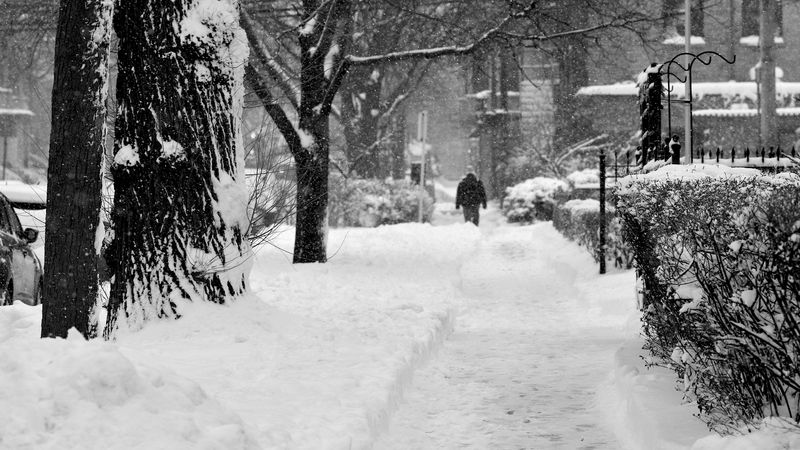 Prognoza meteo pentru weekendul 20-22 februarie 2026. ANM anunță ninsori abundente, viscol cu vizibilitate sub o sută de metri, gheţuş şi polei &icirc;n unele zone