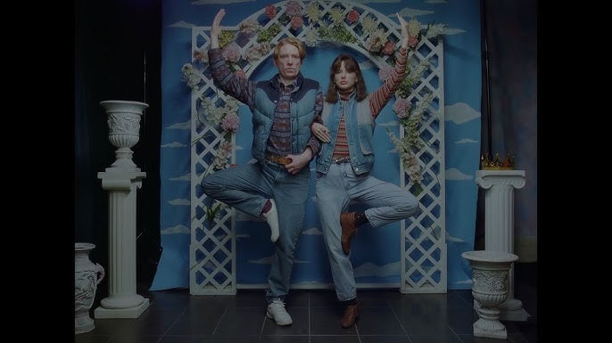  Taylor Swift a lansat videoclipul piesei "Opalite".