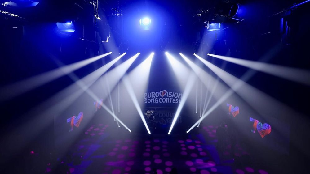 Au fost anunțate gazdele finalei Selecției Naționale pentru Eurovision 2026! Doi actori iubiți și apreciați de public vor prezenta ultimul act al competiției pe 4 martie 