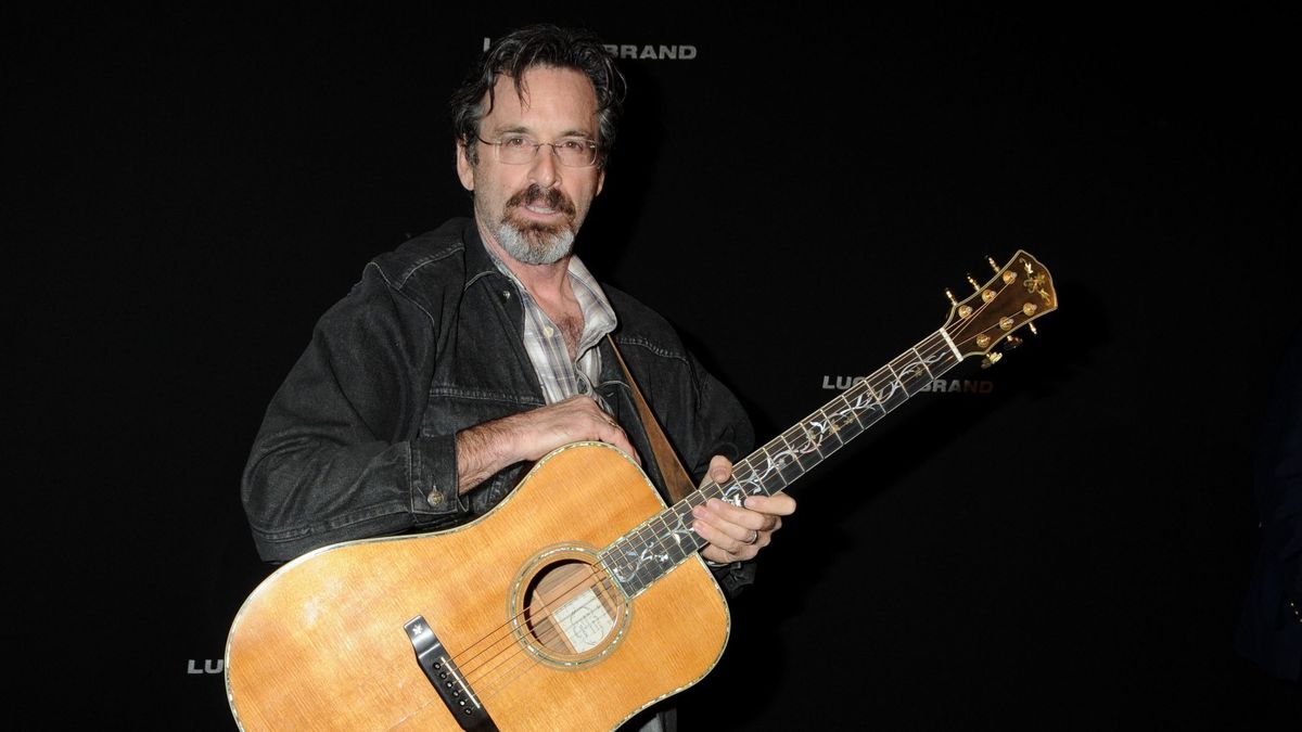 A murit Robert Carradine 