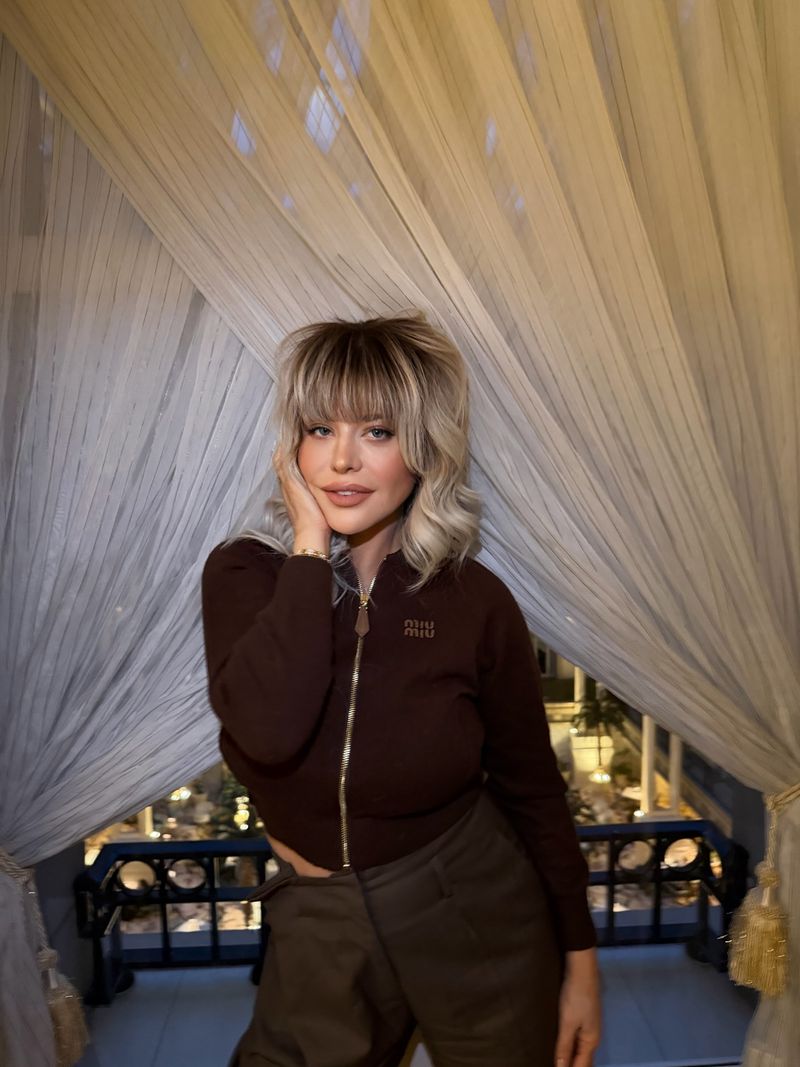 Loredana Groza aparitie costum de baie