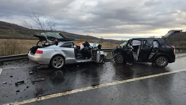 ULTIMELE VEȘTI despre adolescenta rănită &icirc;n accidentul mortal de pe DN14. Medicii au făcut anunțul trist: "Starea fetiței s-a agravat, astfel că..."