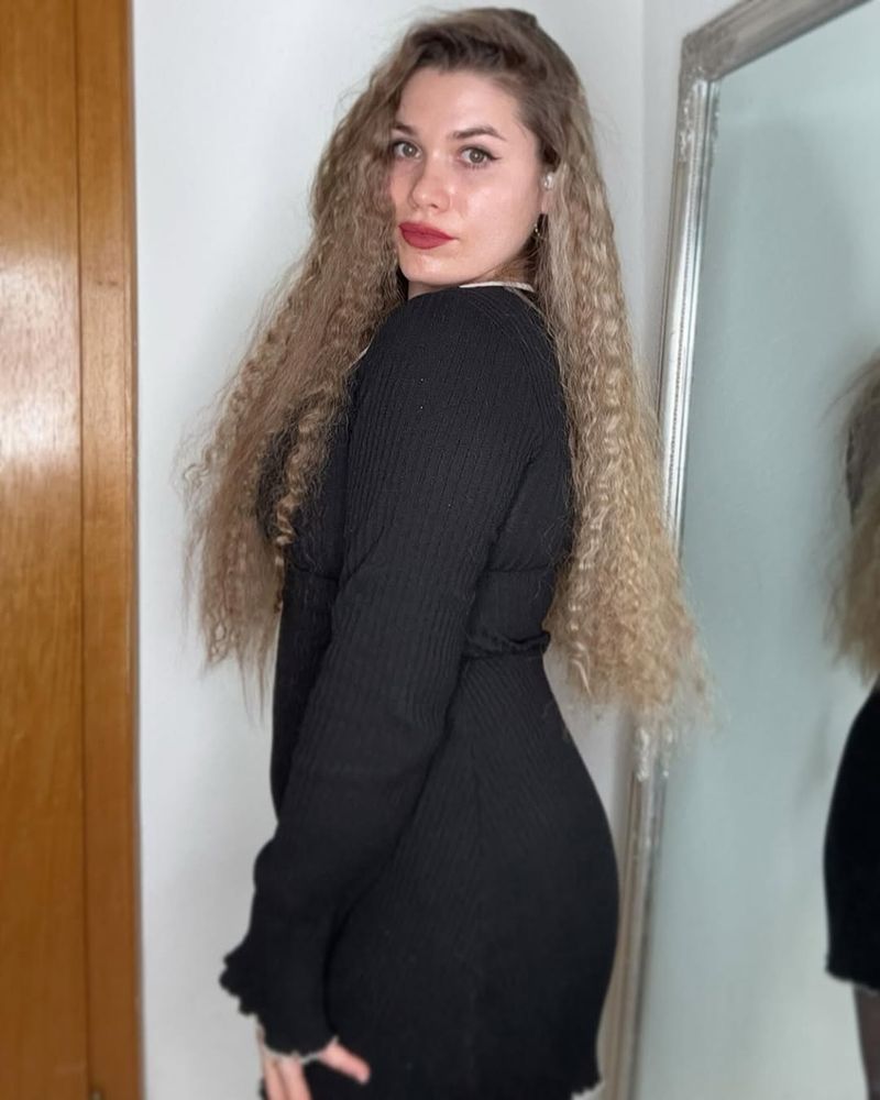 Alina Mădălina, internată la Psihiatrie 