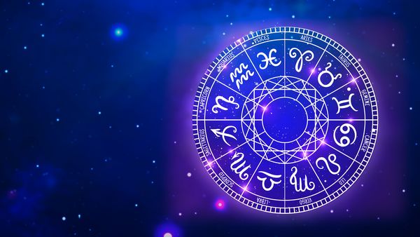 Horoscop 8 MARTIE 2026. Zodiile care sunt favorizate de conjuncția Venus-Saturn și scapă definitiv de ghinion. Le așteaptă schimbări radicale și reușite la care &icirc;n ultimii ani doar au visat