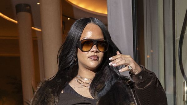 Clipe de groază pentru Rihanna! Atac cu focuri de armă asupra casei superstarului