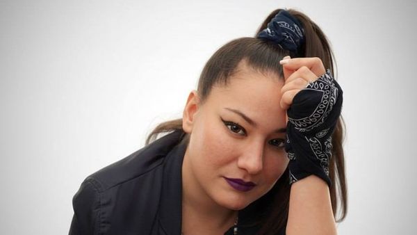 Lumea muzicii a pierdut o voce unică, iar fanii NU SE POT OPRI DIN LACRIMI. Ce se ascunde &icirc;n spatele morții artistei: "Puțini au &icirc;nțeles-o, mulți au ascultat-o, dar prea puțini au..."