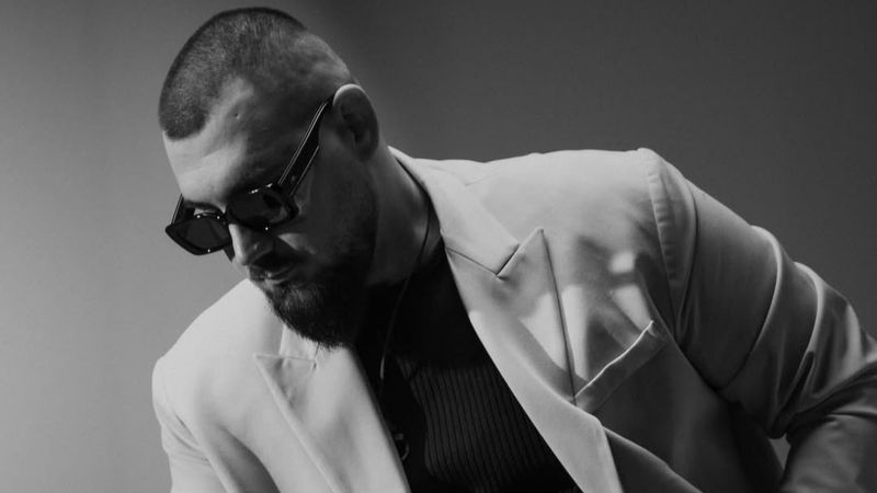 The Urs a lansat o PIESĂ NOUĂ care promite să fie coloana sonoră a playlist-urilor și a primăverii tale: "Probabil e piesa perfectă pentru dansul mirilor". ASCULTĂ cum sună "Avalanșa"