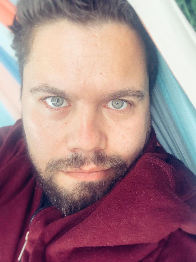 A murit tatăl lui Radu Almășan, solistul de la Bosquito.