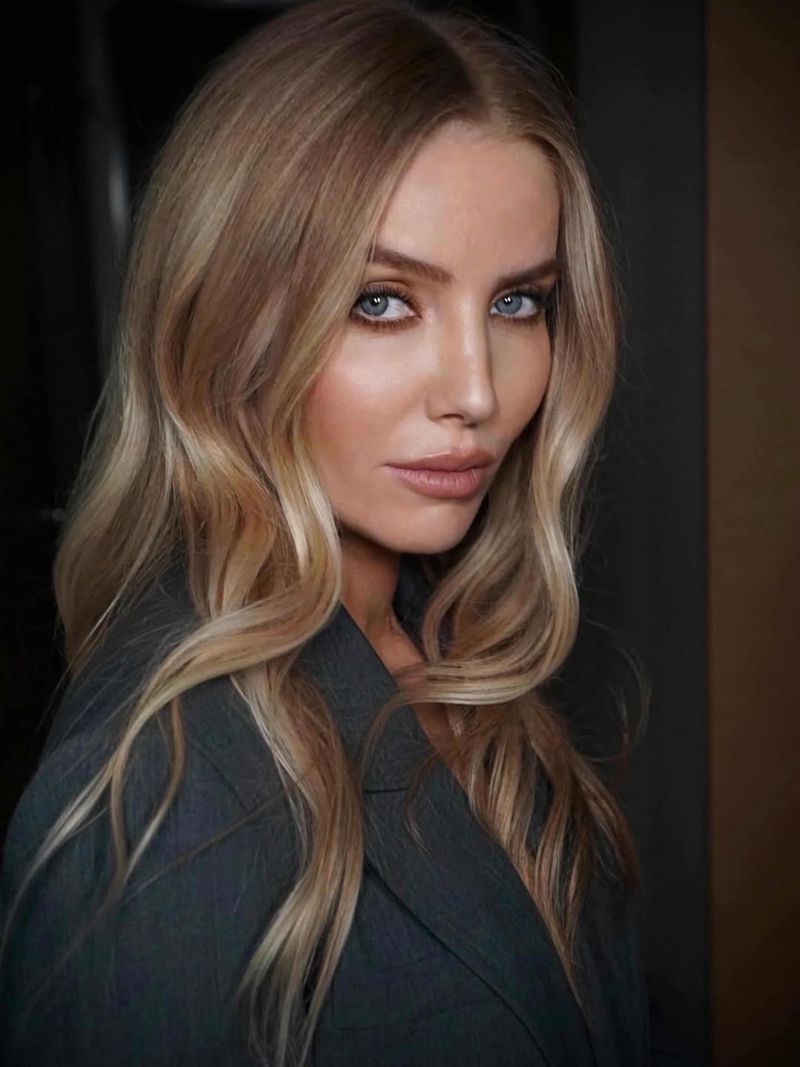Annabelle Wallis, însărcinată pentru prima dată 