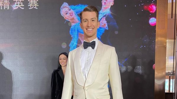 Cum a apărut Rareș Cojoc &icirc;n mediul online alături de partenera lui de dans după scandalul divorțului? Internauților nu le-a venit să creadă