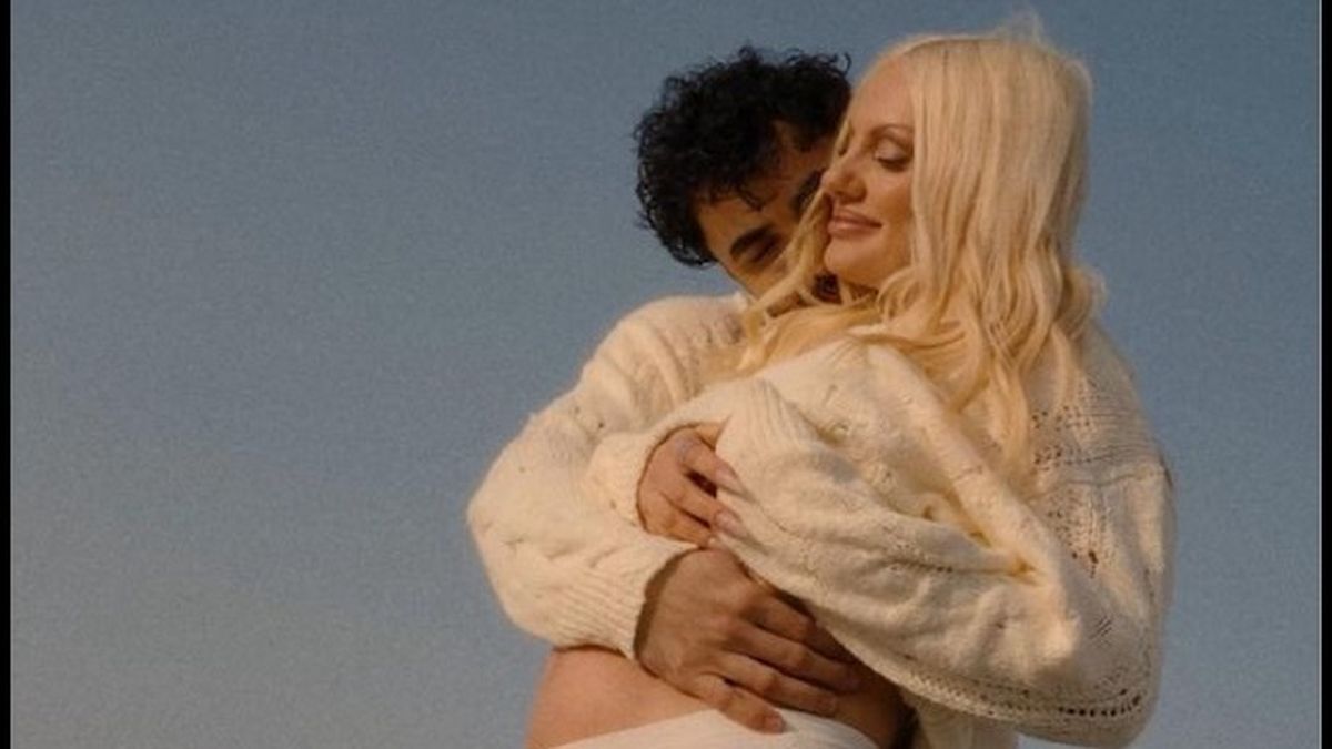 Alexandra Stan & Ștefan Oprea - forEva