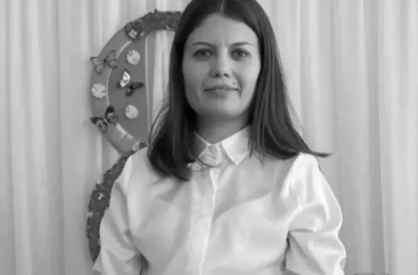 CE AU AFLAT foștii colegi ai Ludmilei Vartic după &icirc;nmorm&acirc;ntarea ei i-a cutremurat. Nu &icirc;și puteau imagina ce s-ar fi ascuns p&acirc;nă atunci și că adevărul i-a lăsat practic &Icirc;NGENUNCHEAȚI DE ȘOC: "Nu puteai să..."