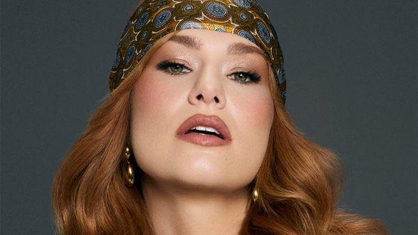 "Cetera", NOUA PIESĂ&nbsp;a artistei aduce tradiția direct &icirc;n playlist-ul tău!  Feli transformă folclorul &icirc;ntr-un adevărat HIT MODERN: "Sunt experiențe pe care am simțit să le spun direct, sincer, fără filtre"