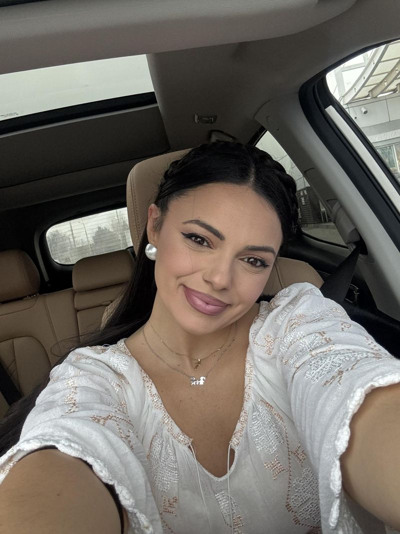 Cosmina Adam și Valentin Sanfira