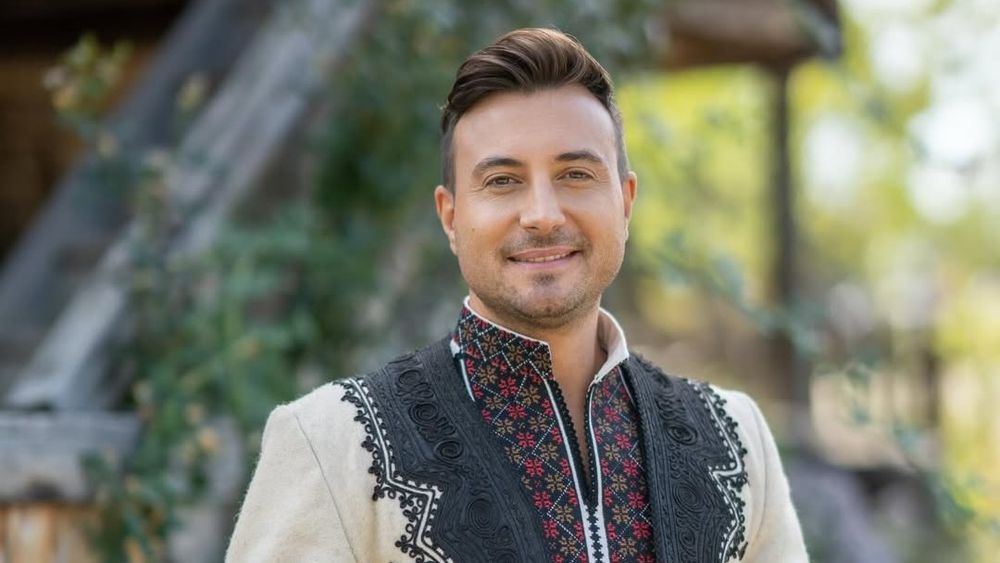 CE SE &Icirc;NT&Acirc;MPLĂ cu Valentin Sanfira la scurt timp după ce Codruța Filip a anunțat divorțul? Mesajul transmis de &icirc;ndrăgitul artist pentru cei care &icirc;i urmăresc fiecare mișcare pe rețelele sociale: &bdquo;Aveți grijă să nu...&rdquo;