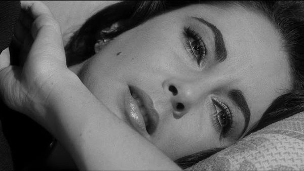 Taylor Swift &icirc;i aduce UN OMAGIU MEMORABIL actriței Elizabeth Taylor cu piesa "The Life of a Showgirl"