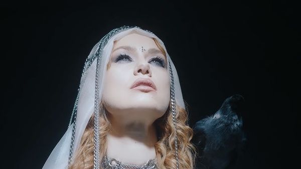 Feli, despre EP-ul "Jurnal"!  Cum sună"Praf de Stele", noua piesă lansată: "E un fel de traseu al vieții mele de p&acirc;nă acum și al lecțiilor pe care le-am primit pe drum"
