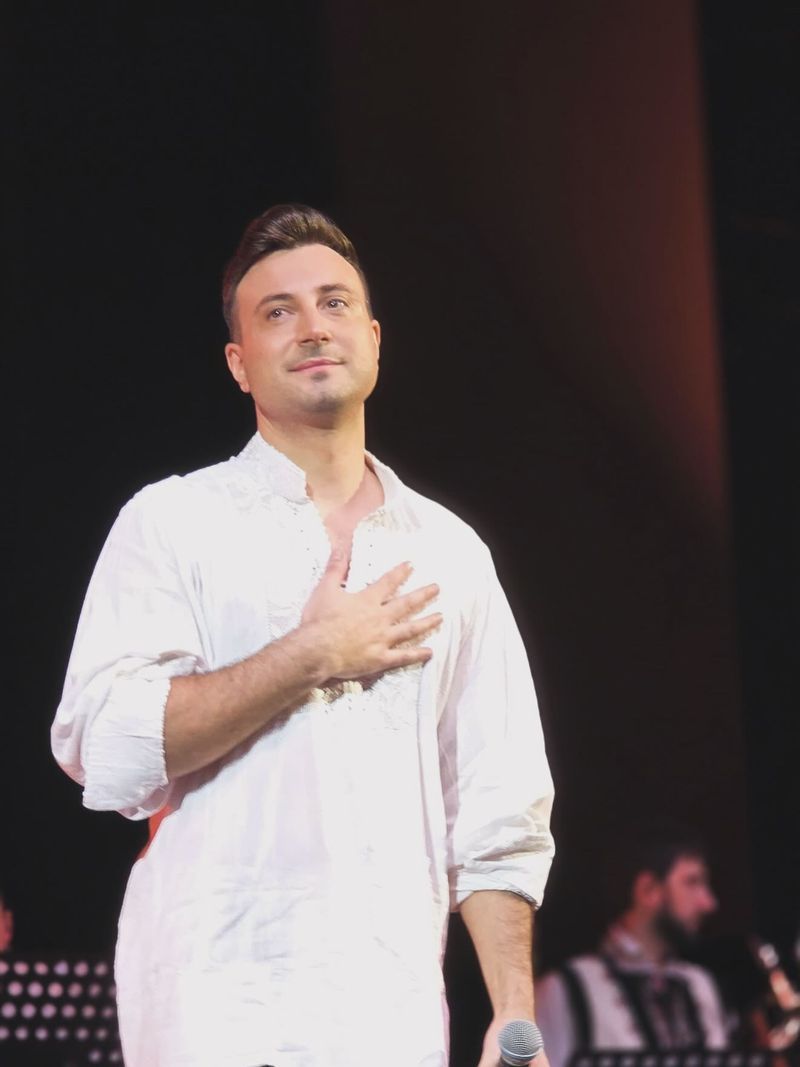 Valentin Sanfira a încercat să ascundă divorțul până în ultimul moment 