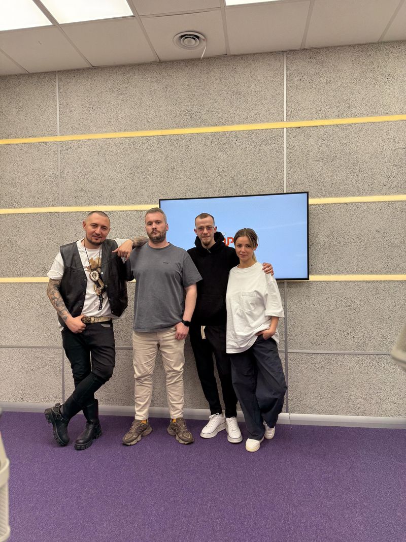 F. Charm, invitat în studioul Radio Impuls 