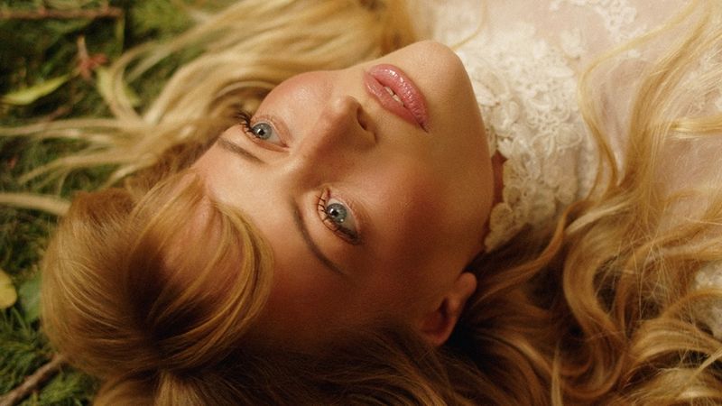 Delia surprinde din nou! "Analog" este aici și sună diferit de tot ce a lansat p&acirc;nă acum